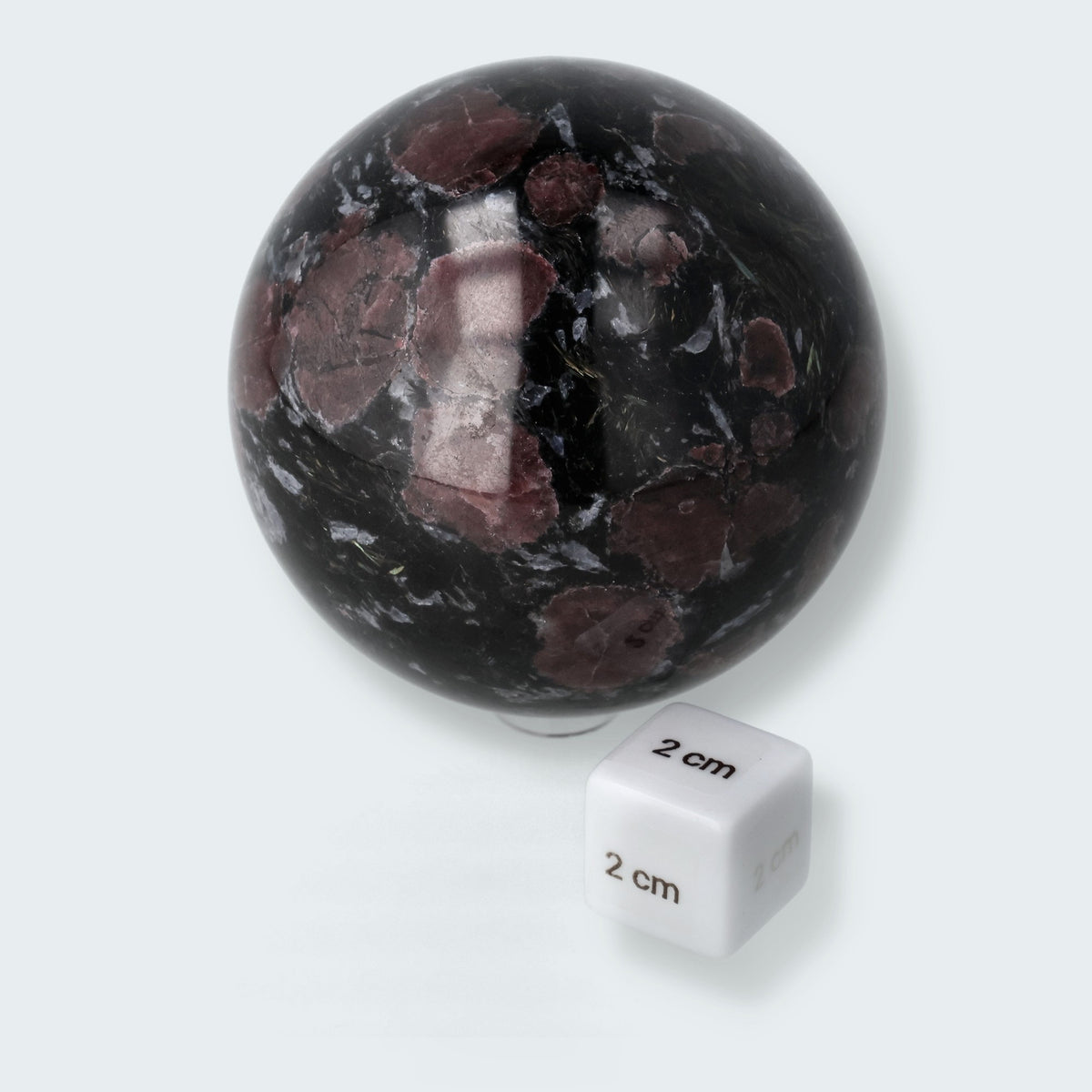 Granat Kugel mit Astrophyllit – Ansicht 2