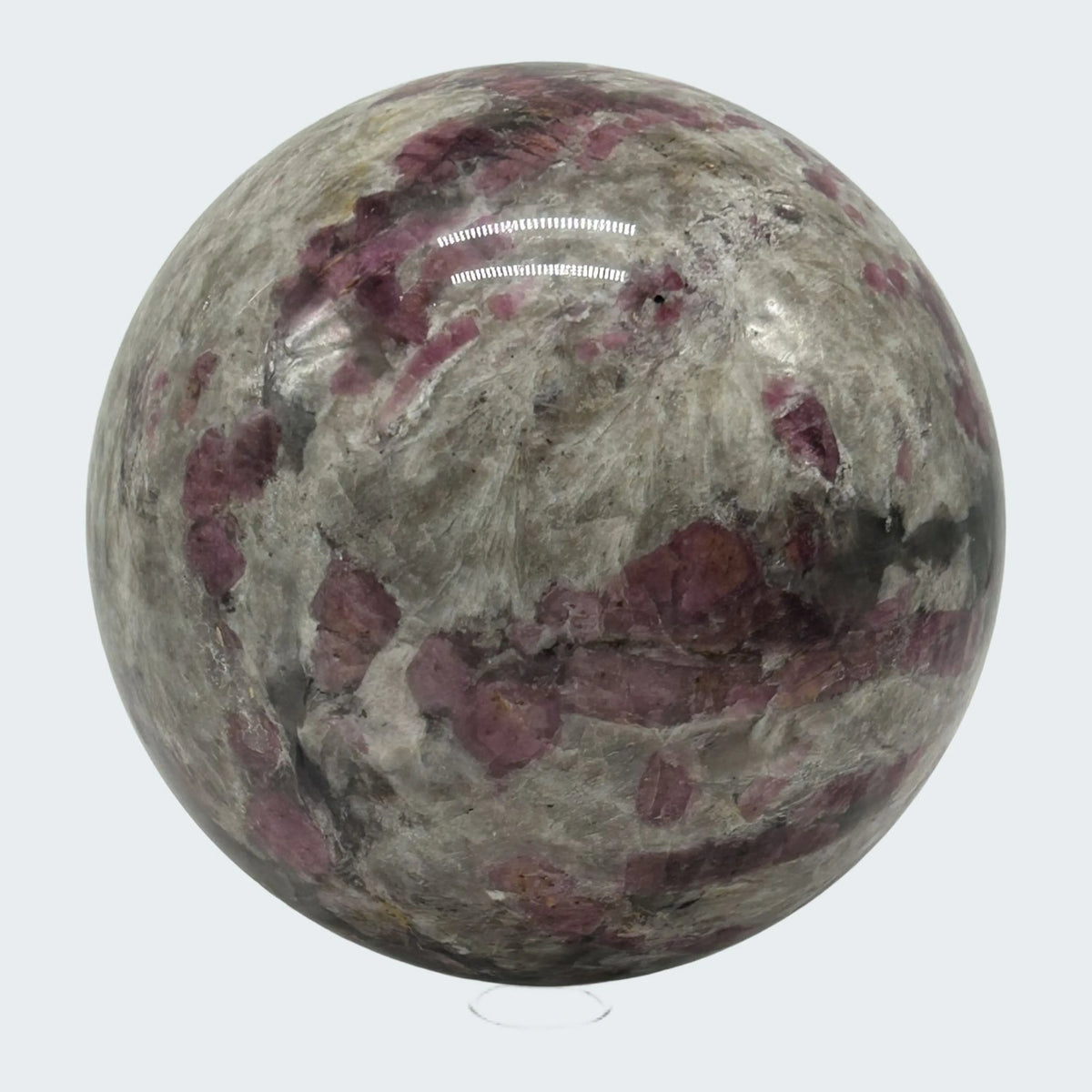 Pflaumen Turmalin Kugel 10,2 kg, poliert, dunkelviolett-schwarz, sphärische Form, massiver Naturstein