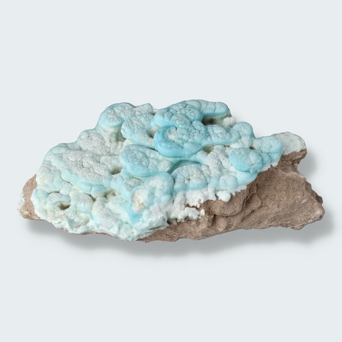 Blauer Aragonit, himmelblauer Mineral-Kristall, harmonisch und natürlich