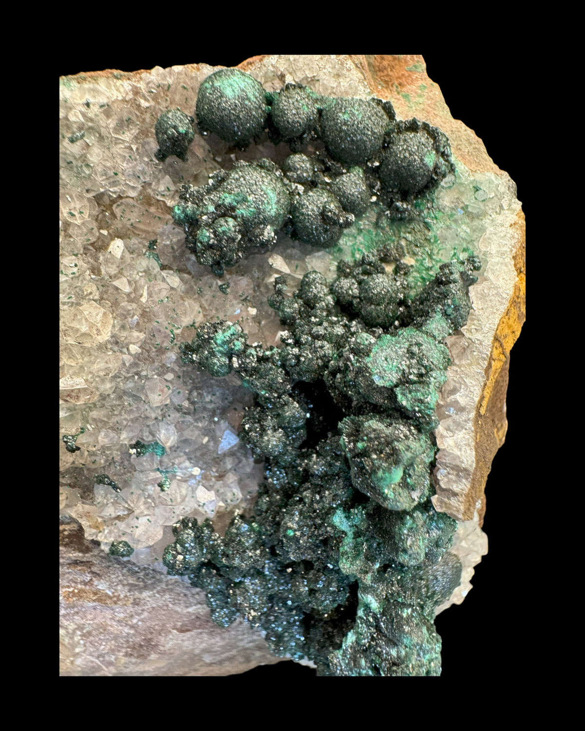 seltener kugeliger Malachit in Kongo Quarz 837g mit Dolomit Matrix aus Kambove