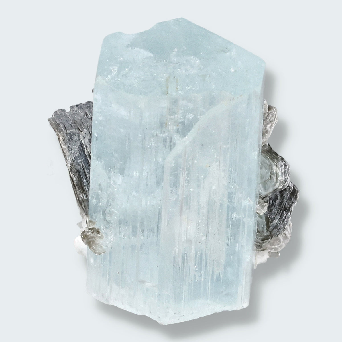 Aquamarin Stufe an Matrix und Quarz aus Pakistan (10g)