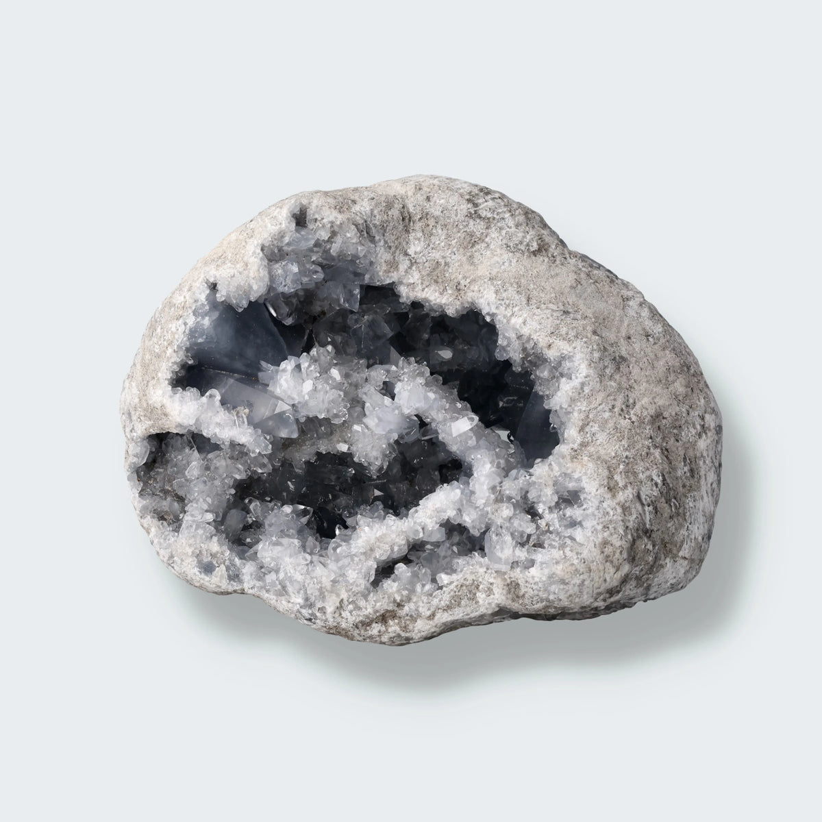 Blaue Celestin Kristall Geode aus Madagaskar, 5655g, natürliche Druse mit funkelnden Kristallspitzen